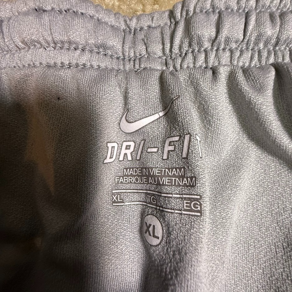 Nike Dri-FIT Swim Trunks Men's XL Black Lined Swoosh Shorts Stash Pocket - Picture 3 of 8